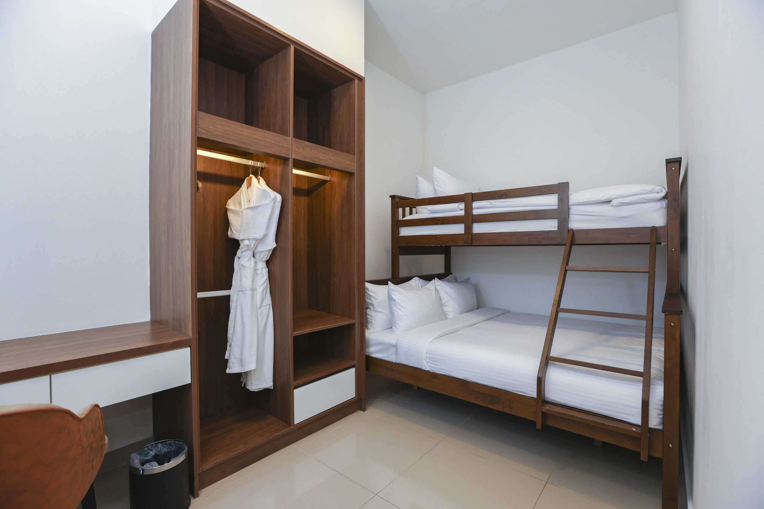 2 Bedroom Bunk Bed