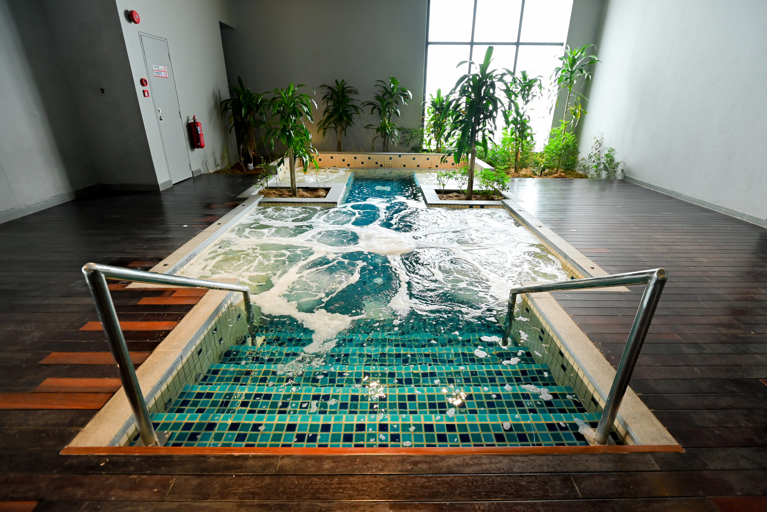 Jacuzzi Pool 3