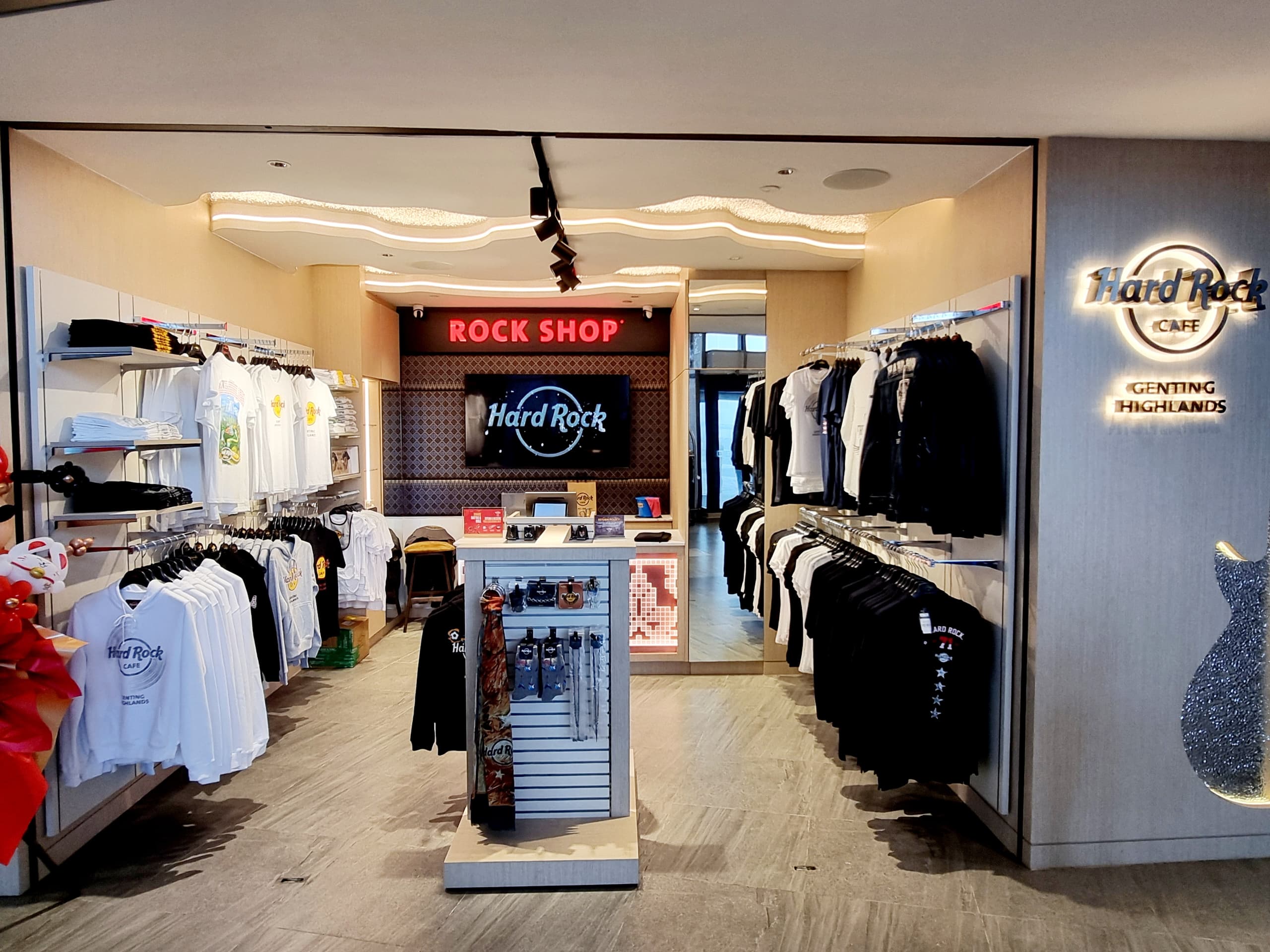Rock Shop Opens