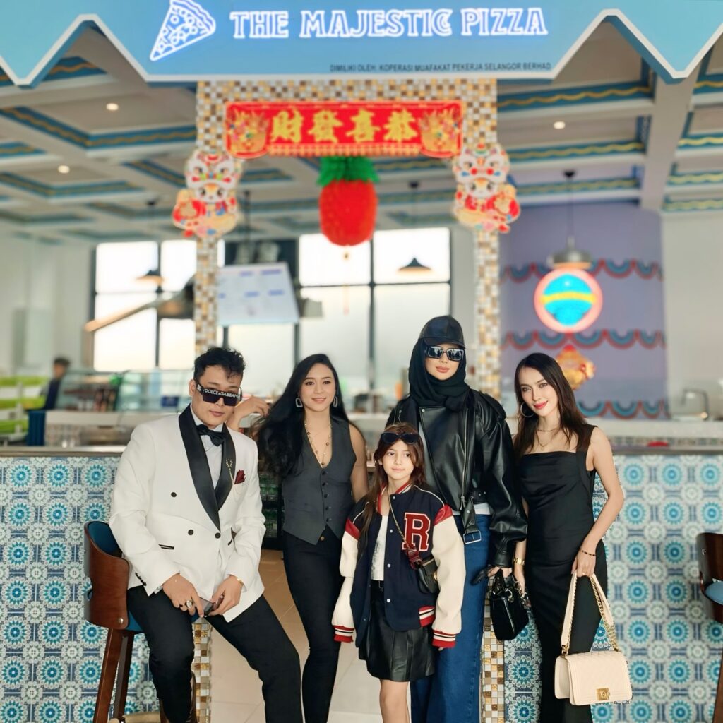 Engku Sulwani, Tiara Maria and Faez Malek at Wyndham Ion Majestic photo 3